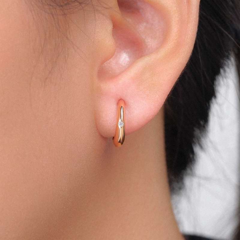 Anting Tusuk Emas 7k - Casey Gold Stud Earring - Luxia Collection - Juene Jewelry - Juene