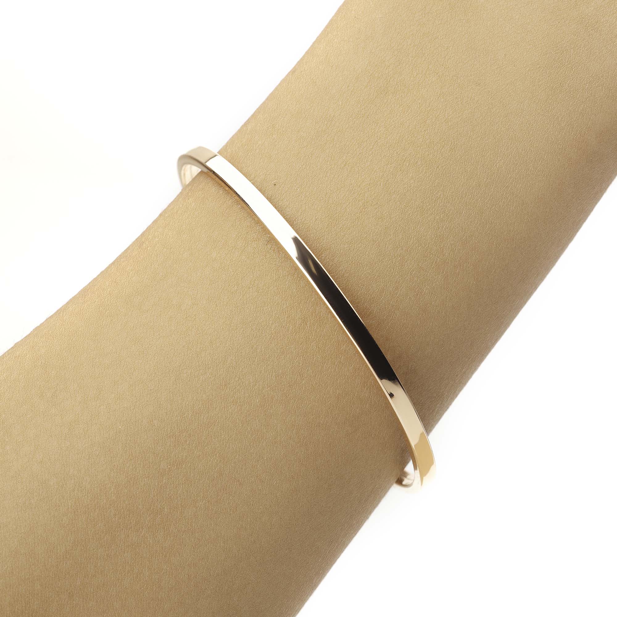 Gelang Emas 8K - Aura Gold Bangle - Veya Collection - Juene Jewelry - Juene
