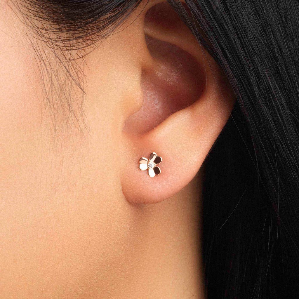 Anting Stud Emas 7k - Fleur Gold Earring - Luxxe 02 Collection - Juene Jewelry - Juene