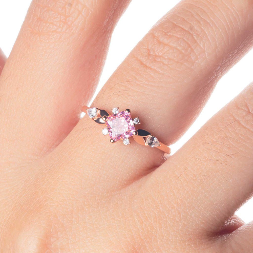 Cincin Emas 7k - Rosabel Gold Ring - Pinky Crush Collection - Juene Jewelry - Juene