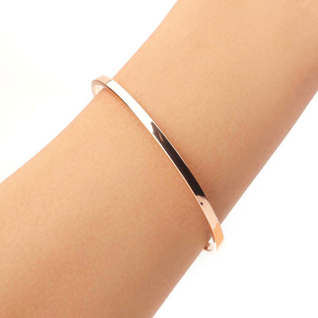 Gelang Emas 7k - Aura Gold Bangle - Luxxe 01 Collection - Juene Jewelry - Juene