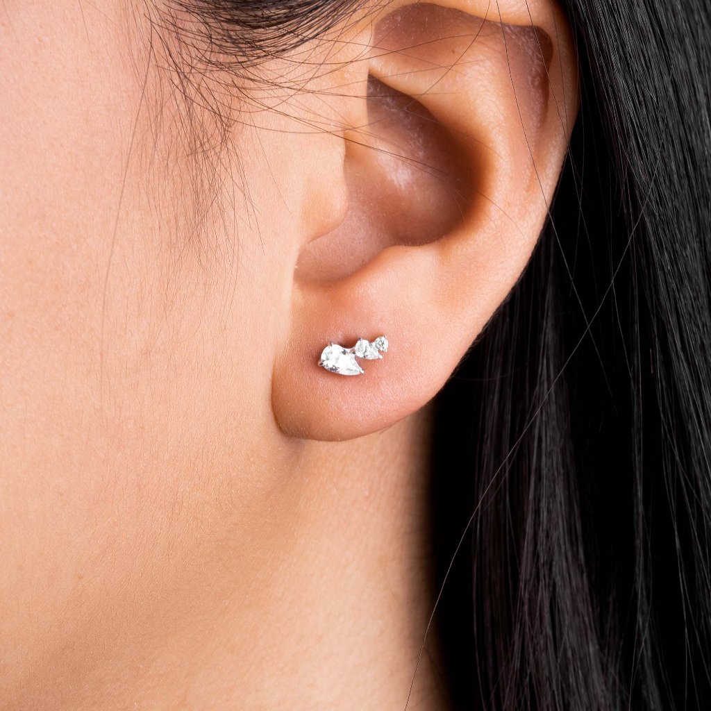 Anting Tusuk Emas 8K - Dila Gold Stud Earring - Terra Collection - Juene Jewelry