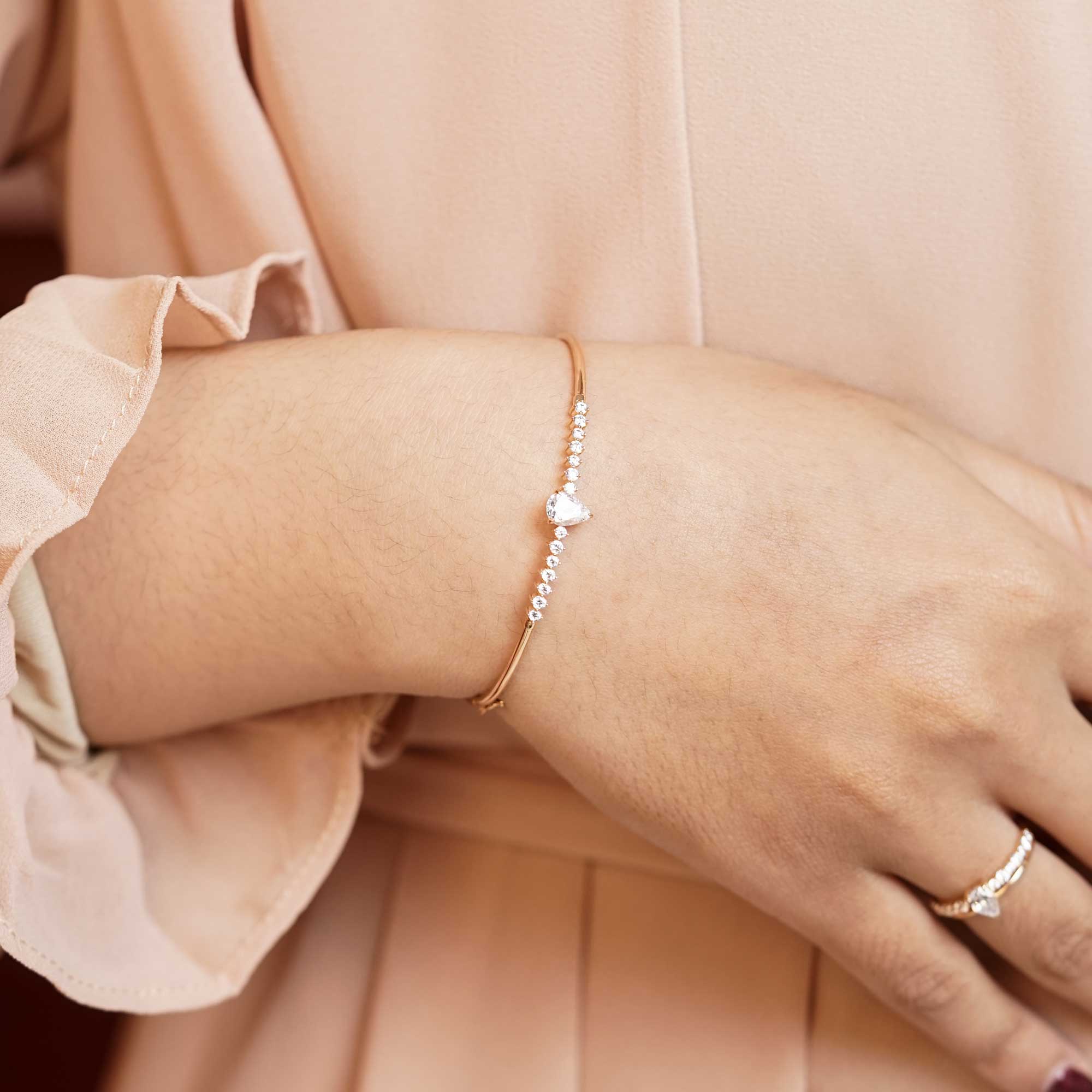 Zahara Gold Bangle - Serene Collection - Juene Jewelry