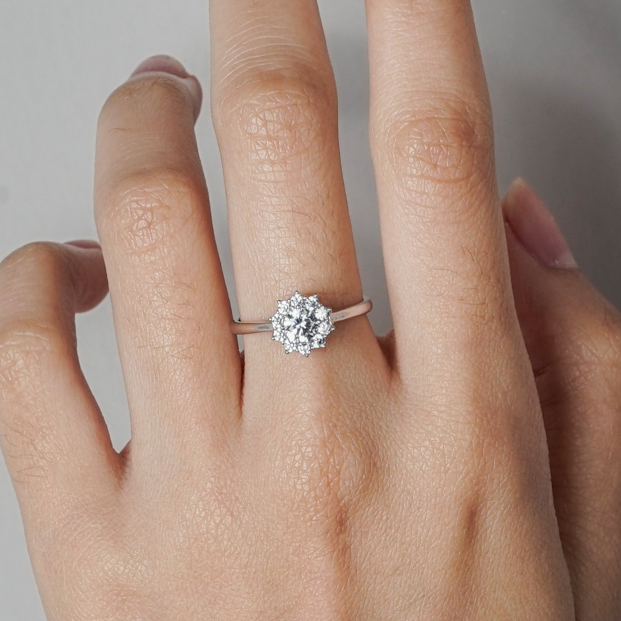 Sarah Gold Ring - Radiance - Juene Jewelry